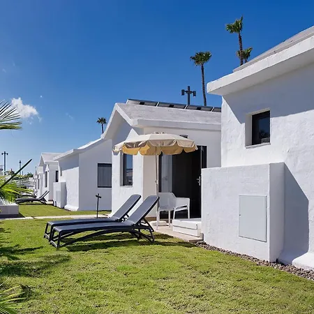 Club & - Adults Only