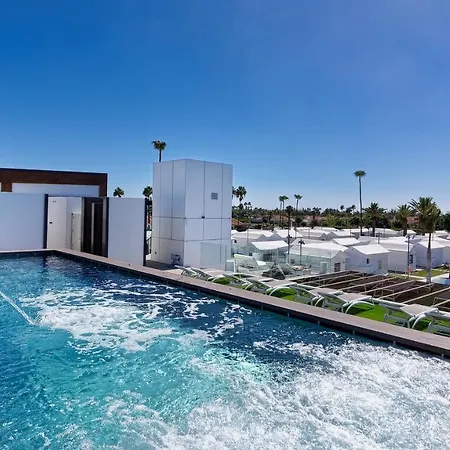 Hotel Club & - Adults Only 4*