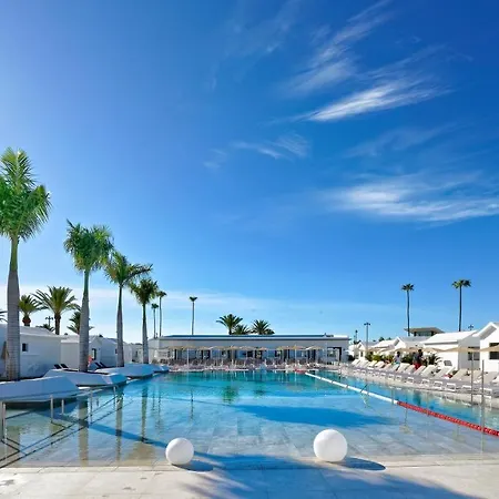 Club & - Adults Only 4*