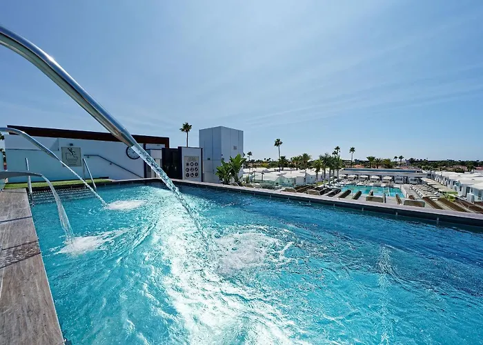 Club & - Adults Only Hotel