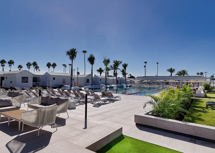 Club & - Adults Only Hotel 4*