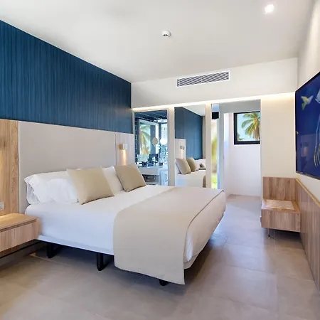 Club & - Adults Only 4*