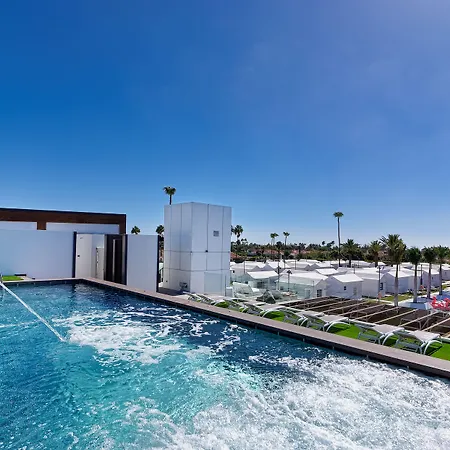 Club & - Adults Only 酒店 4*