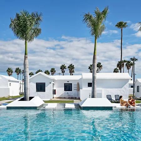 Club & - Adults Only 4*