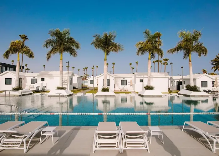 Club & - Adults Only