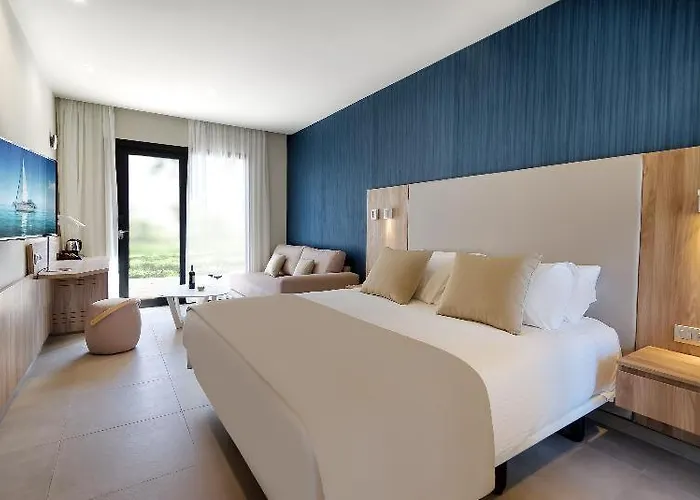 Club & - Adults Only Маспаломас