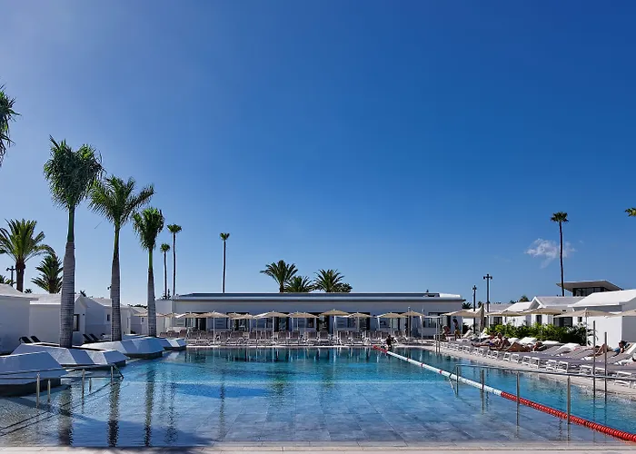 Club & - Adults Only 4*