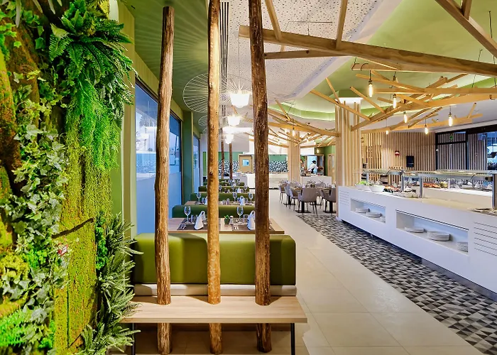 Отель Club & - Adults Only 4*