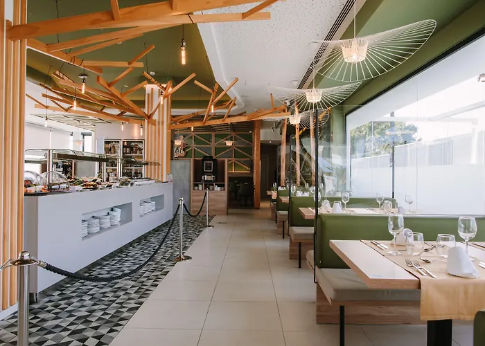 Отель Club & - Adults Only 4*