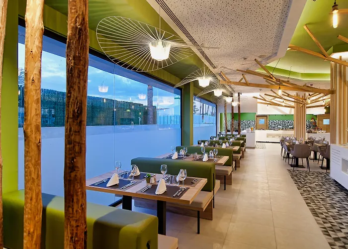 Club & - Adults Only 4*