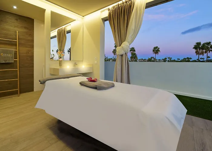 Club & - Adults Only Hotel